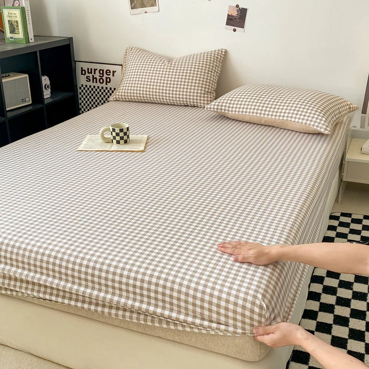 Plaid Style Fitted Sheet Skin-friendly Bed Cover Elastic Bedsheet for Girls Boys Room couvre lit Home Bed Linen(No Pillowcase)